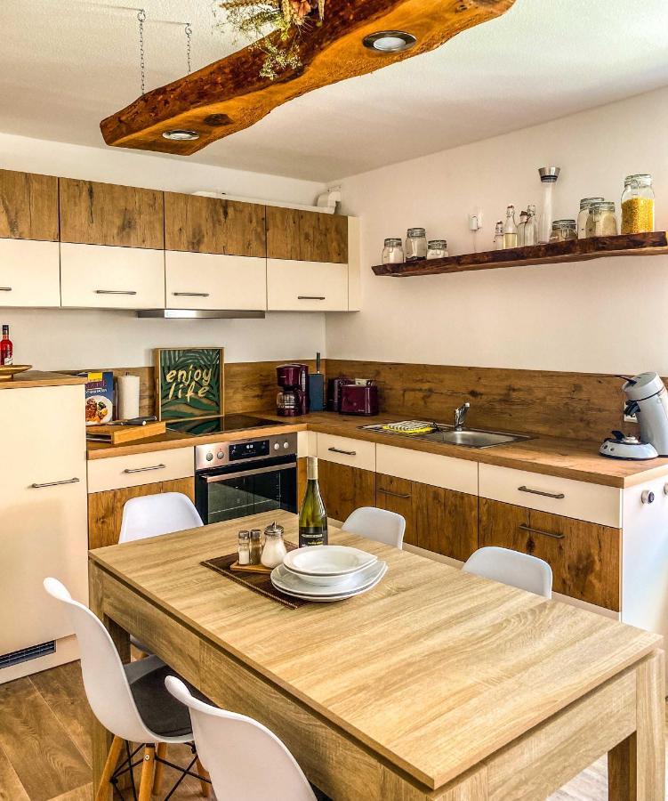 Am Mathildenbrunnen Gross Apartment Quedlinburg Ngoại thất bức ảnh